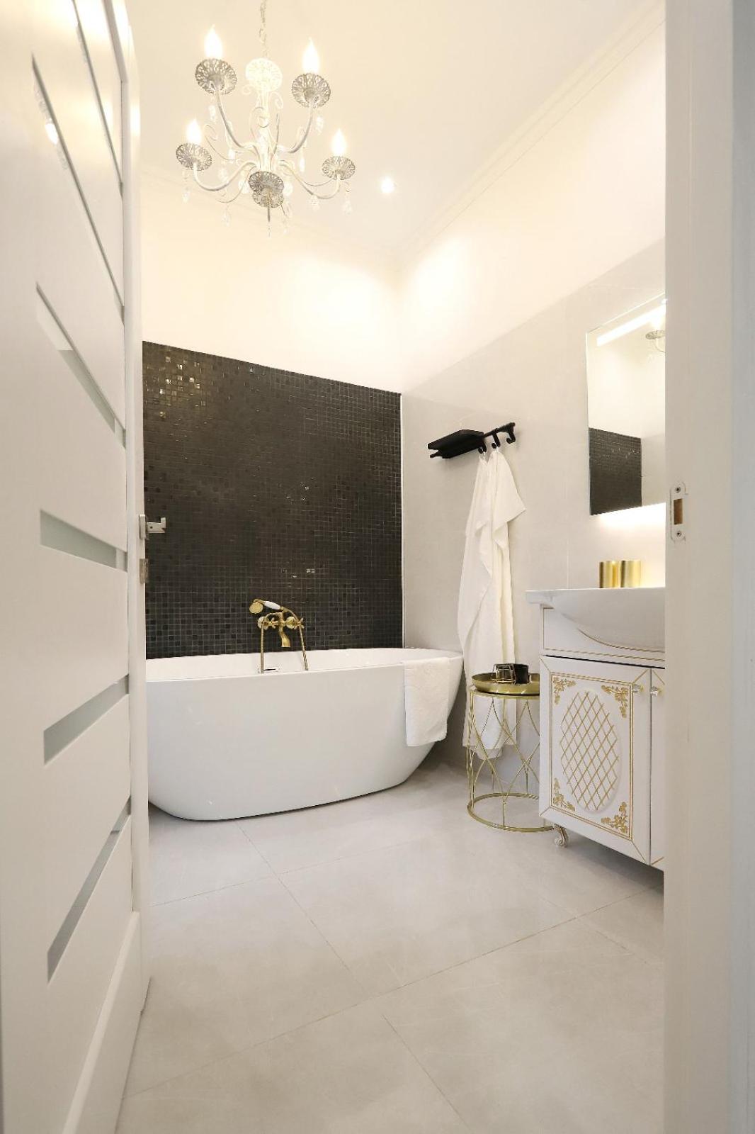 Central Luxury Apartments 오라데아 외부 사진