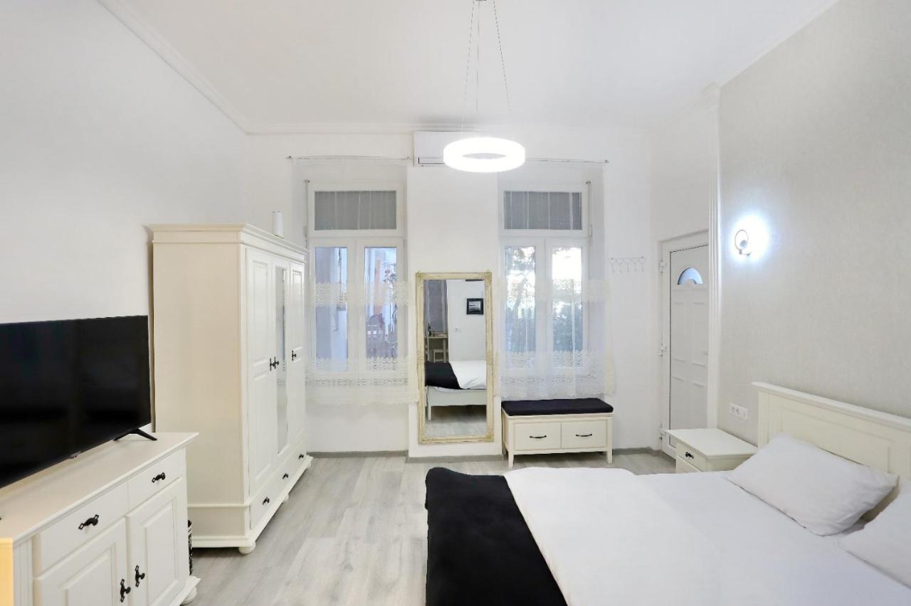 Central Luxury Apartments 오라데아 외부 사진