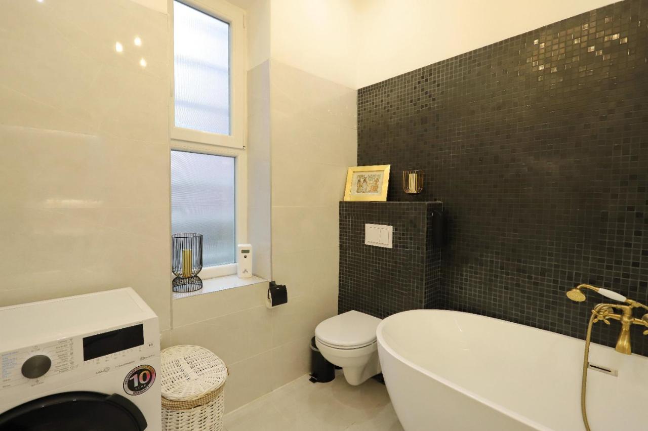 Central Luxury Apartments 오라데아 외부 사진