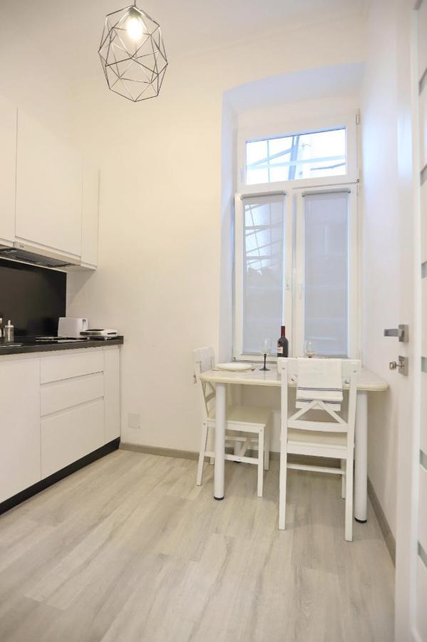 Central Luxury Apartments 오라데아 외부 사진